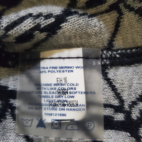 Wool mix black and white short VA reversible skirt No size, probably size Large - Picture 9 of 13